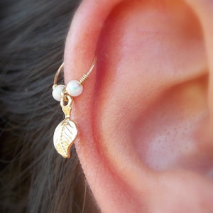 Cartilage Earring, tiny leaf gold hoop, gold cartilage Hoop Earrings, 14K Gold Filled, tiny hoops, opal piercing