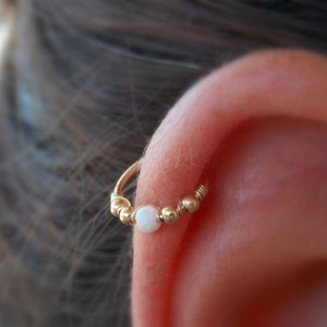 Opal Knorpel Ohrring, Helix Ohrring, Conch Ohrring, Kleiner Opal Knorpel Ring, winzige Hoop Nase, Extra Kleiner Gold Opal Nasenring