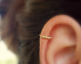 Beaded cartilage earring - Helix hoop - Cartilage piercing - Helix jewelry -  Minimal Helix jewelry - Tiny Hoop - piercing hoop