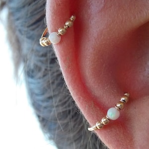 Gold filled Conch / Helix / Knorpel Hoop Ring Piercing, Perlen Helix Hoop, Helix Schmuck, Opal Muschel, Muschel Schmuck