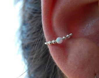 Aro de plata de ley para piercing de caracola, hélice o cartílago, aro de hélice con cuentas, joyería para hélice, caracola de ópalo, joyería de caracola para el Viernes Negro
