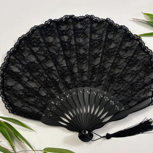 Vintage Black Lace Hand Fan, Bamboo Ribs Folding Fans With a Tassel and a lace pouch
