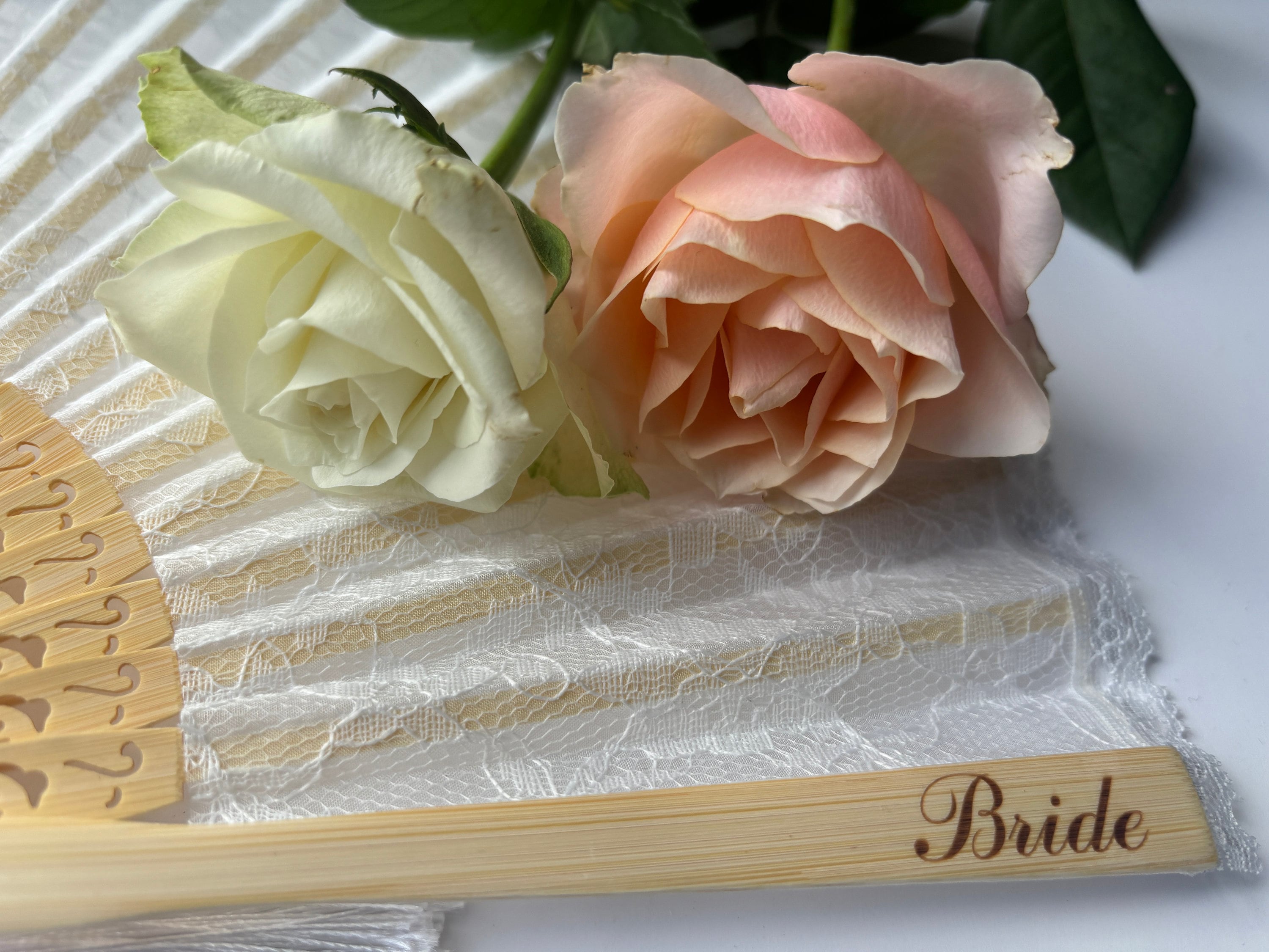 Engraved Bamboo Bride Hand Fan White Lace Wedding Accessory with Tassel