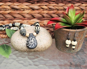 Black n Ivory Wood Necklace Set