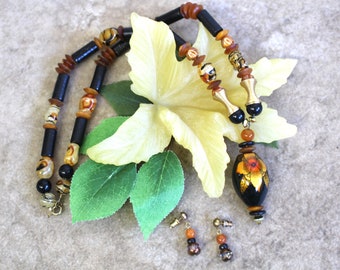 Black Wood with Orange Flower Necklace Set