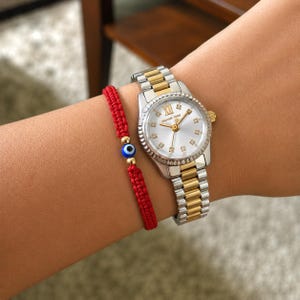 Armband mit rotem Nazar-Auge aus 14-karätigem Gold – Minimalistischer Schutzschmuck aus feinem Band, Glücksbringer und Geschenkidee für sie