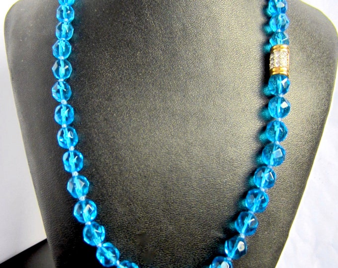 Designer-quality, AZURE blue, Czech crystal bead Necklace with pretty clasp ~vintage costume jewelry