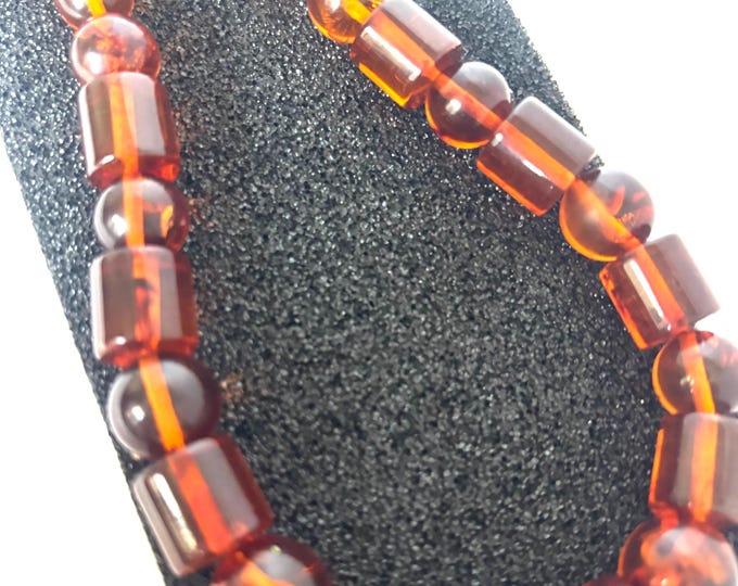 Bakelite tested translucent Root Beer round & barrel beaded Necklace ~18" + 2" extender