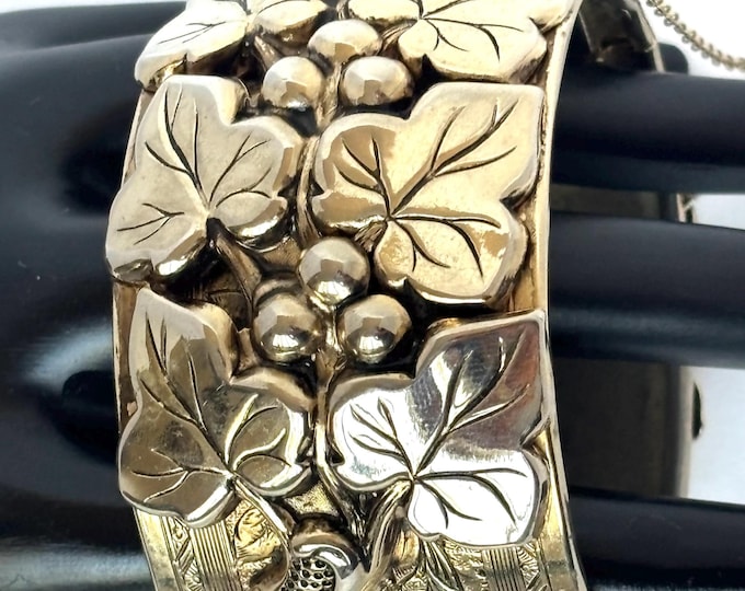 Grape-Vine motif vintage Clamper Bracelet ~2-1/2" x 2-1/8", 1-1/2" height