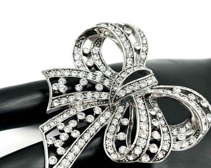 Joan Rivers signed elegant BOW~RiBBON pin ~2-1/4" x 1-15/16  perfect vintage lapel pin