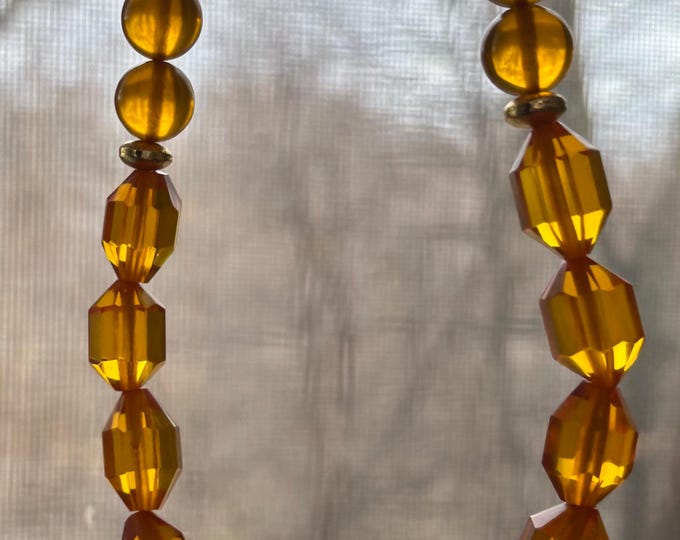 Translucent Orange marmalade Apple Juice Bakelite tested Necklace with translucent & faceted beads ~21" ~53 gm of wonderful vintage jewelry