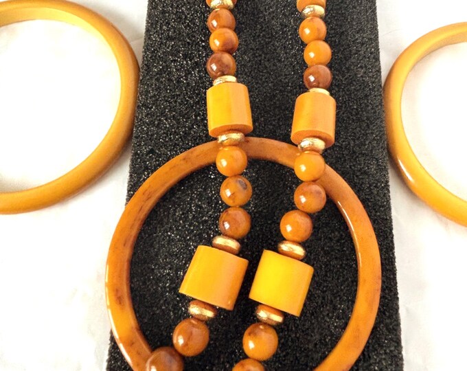 Bakelite tested Butterscotch/Custard Set with a Barrel-bead Necklace & Bracelet trio, ~21.5"