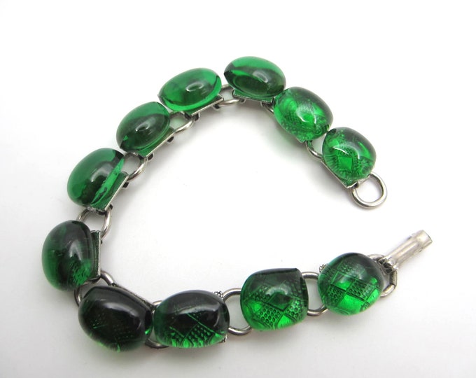 Jelly Belly emerald green lucite panel Bracelet ~7-1/4" unique vintage costume jewelry