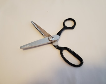 Griffon Cutlery Corp Japan - Vintage Pinking Shears - Quality Steel Construction