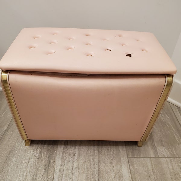 Pearl Wick Pink Hamper Chest Vintage LIC NY