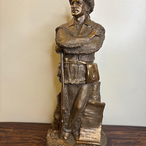 Bronze Statue of Davy Crockett by Tom Clark