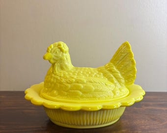 Rare Westmoreland Glass Swan on Nest Covered Candy Dish: 1800s