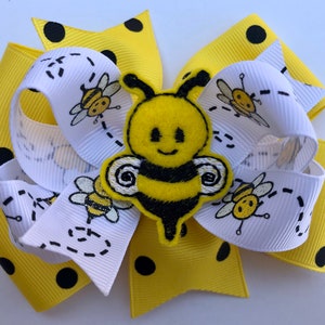 Bumblebee Bow, Bumblebee Hair Bow, Bumble Bee Hair Bow, Bumble Bee Bow, Bee Bow, Bee Hair Bow, Yellow Hair Bow, Photo Prop, Bumblebees