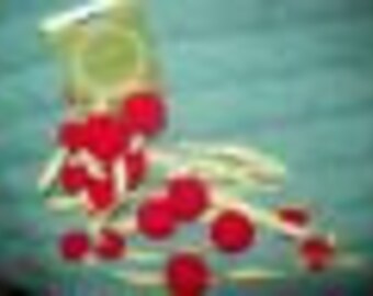 Namebrand Red Yarn Ball 6Ft Holiday Christmas Garland Crafts More-NWT