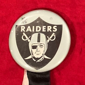 Vintage Circa 1970's Oakland Raiders - Now Las Vegas Raiders Football Pin Pinback Button - Antique NFL Football Memorabilia