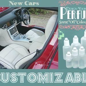 Może przedstawiać: Wnętrze czerwonego samochodu ze skórzanymi, białymi siedzeniami. Na zdjęciu widać również różne przezroczyste butelki szklane z białymi zakrętkami, oznaczone różnymi rozmiarami w mililitrach. Tekst "DESIGN YOUR OWN PERFUME" jest wyświetlany ozdobną czcionką z kwiatowym obramowaniem. Tekst "Scent*Oil*Colour*Size" jest również wyświetlany pod głównym tekstem.