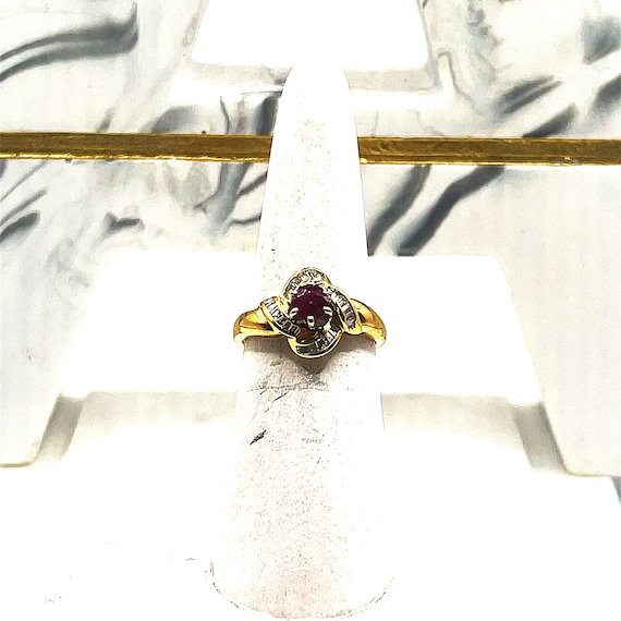 14k Yellow Gold Ruby Ring .15 CTTW with .15 CTTW D