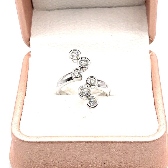 14k White Gold Diamond Ring .75 CTTW Ring Size 6 - image 6