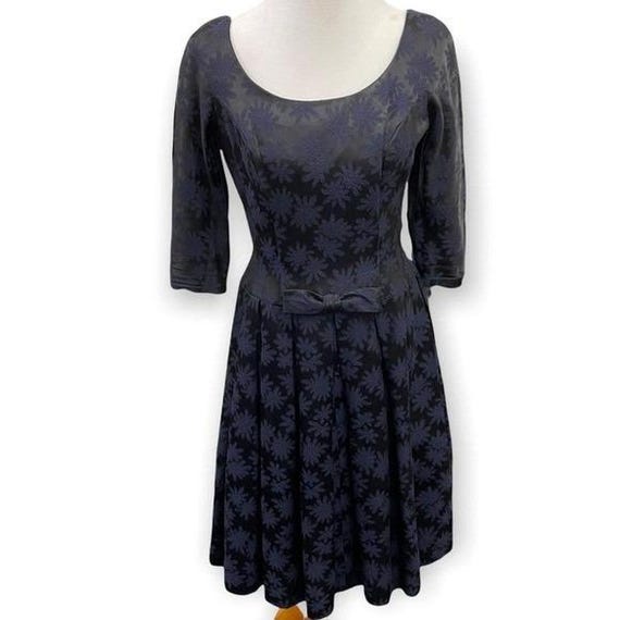 Vintage 50s 60s Black Heavyweight Satin Blue Flor… - image 2