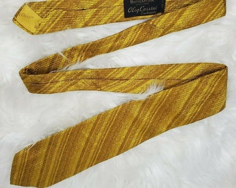 Vintage Oleg Cassini Yellow Gold Silk Tie for Harris and Frank Diamond Textured