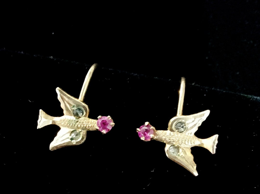 Antique Victorian 10k Gold Swallow Bird Screw Back Ruby