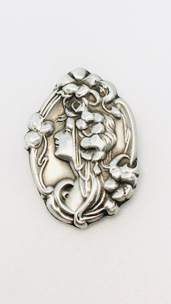 Antique Art Nouveau Sterling Silver Pin Brooch / A