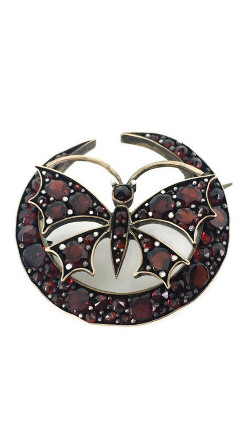 471 Garnet Pearl Butterfly Brooch