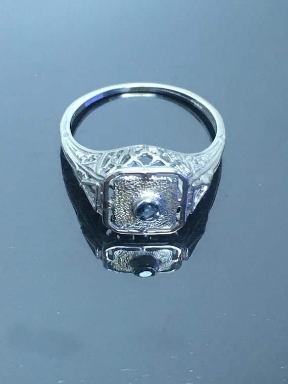 Antique 14k White Gold Filigree Sapphire Ring