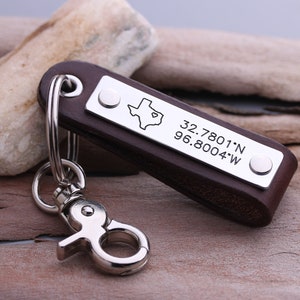 Personalized GPS Coordinate keychain - Leather Latitude Longitude keychain - Leather State Map key chain -Gift for Him- Valentine&#39;s Day gift