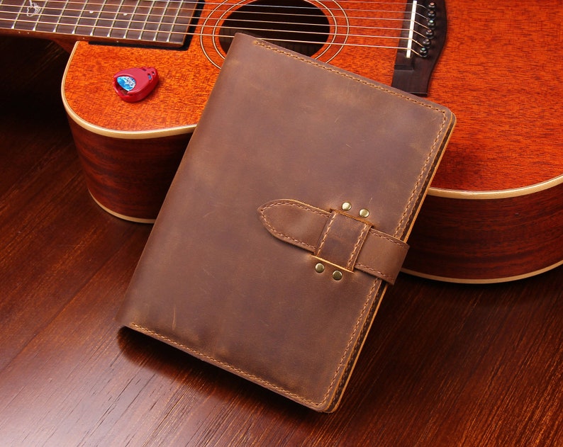 Handmade Leather Sketchbook Cover, Personalized Artists gifts, Leather Artist Sketch Pad Cover for 5.5x8.5, Refillable leather sketchbook Brown