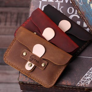 Cartera de cuero personalizada para tarjetas, tarjetero pequeño personalizado, funda minimalista de cuero para tarjetas, billetera con bolsillo frontal, regalo de cuero hecho a mano imagen 1
