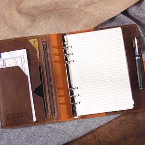 Pasta de couro personalizada A5 recarregável, fichário de couro com 6 argolas e bolso com zíper, diário de viagem, caderno de desenho
