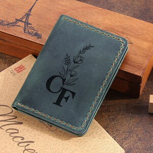 Cartera de cuero hecha a mano para hombre - Cartera de cuero minimalista personalizada para tarjetas de crédito - Cartera de cuero con bolsillo frontal - El mejor regalo para él/ella imagen 5