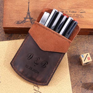 Portapenne in pelle personalizzato, astuccio portapenne, portapenne fatto a mano, astuccio multiuso, portapenne per camicie, camici da laboratorio, pantaloni