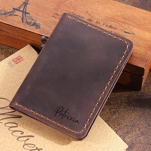 Cartera de cuero hecha a mano para hombre - Cartera de cuero minimalista personalizada para tarjetas de crédito - Cartera de cuero con bolsillo frontal - El mejor regalo para él/ella imagen 1