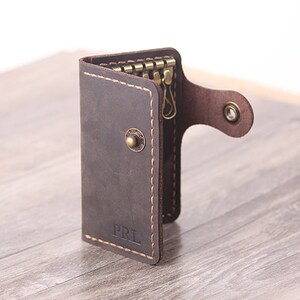 Personalized Leather key case, leather key holder, handmade leather key wallet, key chain Convenient key holder Leather key pouch keychain image 7