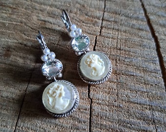 Une Ligne cameo earrings