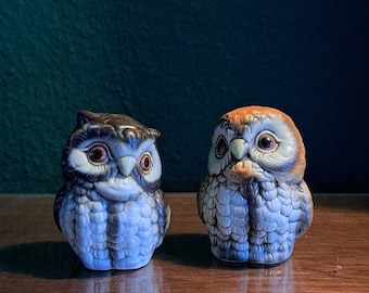 Two Vaga International owl figurines