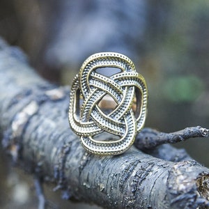 Celtic Knot Ring Bronze or Sterling Silver, Elegant Irish Jewelry for Women and Girls, Unique Infinity Twist Gift