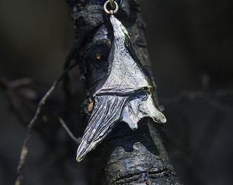 Handgemachte Bronze Hexe Anhänger Halskette: Gotischer Schmuck, Lettisches Kunsthandwerk