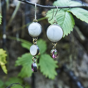 Mismatched Avantgarde Ohrringe | Eco-Bronze & Edelstein Statement Schmuck | Handgemachte Asymmetrische Ohrringe