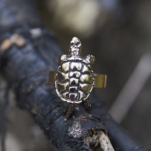 Handmade Bronze Turtle Ring | Nature Jewelry | Animal Lover Gift