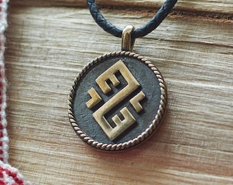 Pingente de bronze Zalktis da Letônia: colar com talismã de sinal antigo