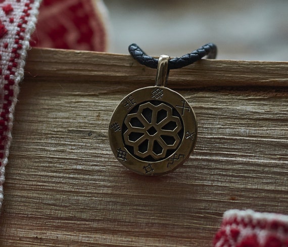 Lettische antike Zeichen Anhänger Halskette, Schutz Glück Schmuck, Sonne Anhänger, Bronze oder Sterlign Silber Lettische antike Zeichen Anhänger Halskette, Schutz Glück Schmuck, Sonne Anhänger, Bronze oder Sterlign Silber