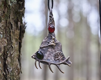 Handgefertigte Bronze Hexe Anhänger Halskette | Gothic Schmuck | Eco-Friendly Halskette für Frauen